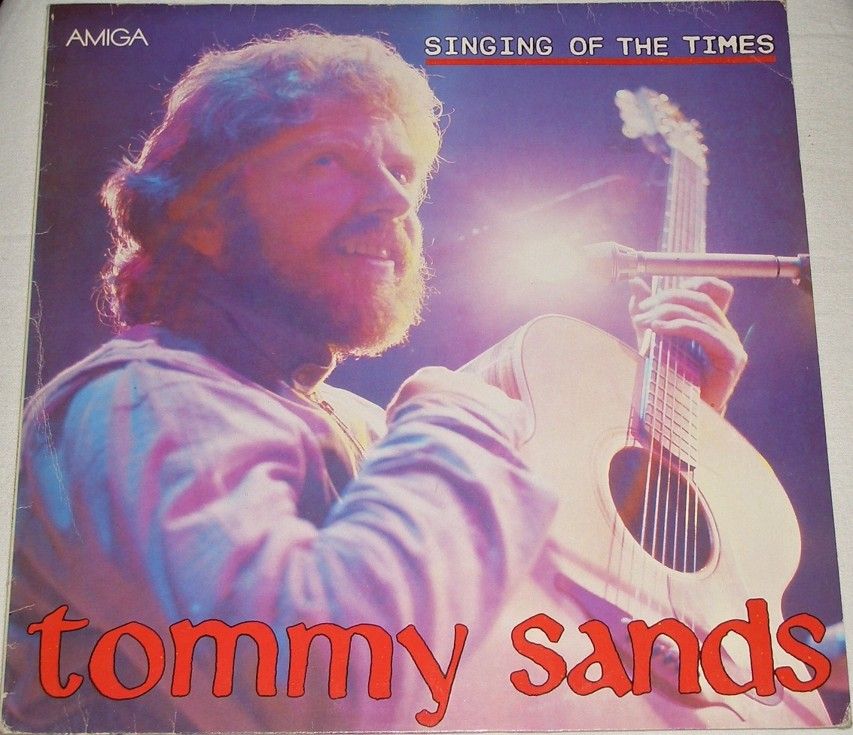 LP Tommy Sands: Singing of the Times