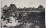 Paris: La Place de la République